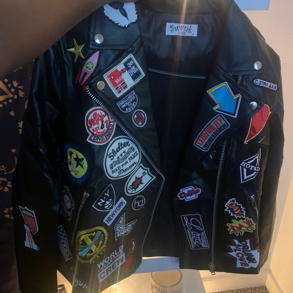 Jacket 💙 - Picture 2 of 6